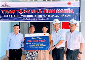 Video: Thủy điện Sông Tranh trao tặng 02 nhà tình nghĩa cho hộ nghèo, hộ chính sách tại huyện Bắc Trà My (Quảng Nam)